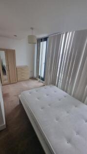 Bed 1 813