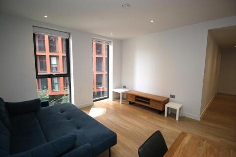 Living room 3