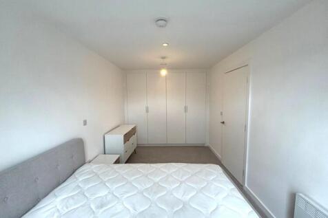 01fe1e39-6015-45e...