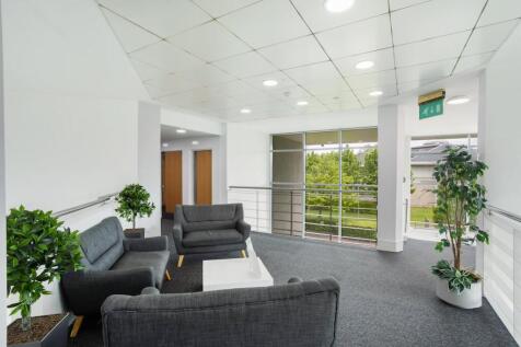 Lomond Court Communal Breakout Space.jpg