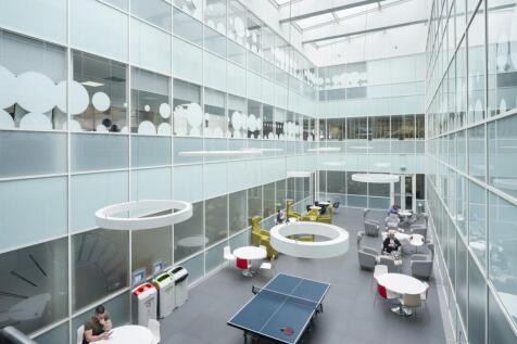 7 Lochside View  Atrium.jpg