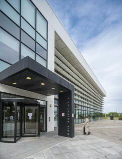 7 Lochside View  Entrance.jpg