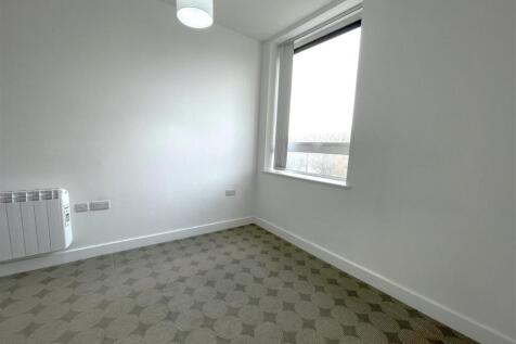 Bedroom 2a.jpg