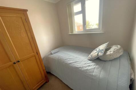 Bedroom 3.jpg