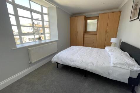 Bedroom.jpg
