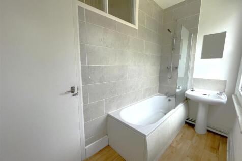 Bath 1.jpg