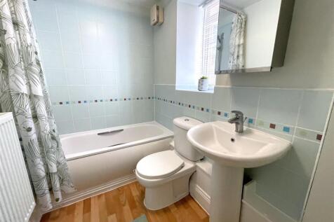 Bathroom.jpg