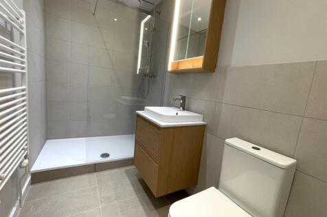 Shower Room.jpg