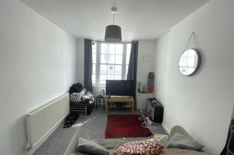 Living Room.jpg