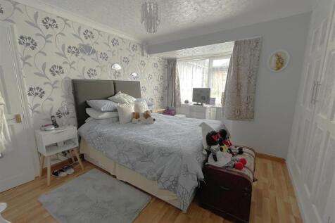 Bedroom.jpg