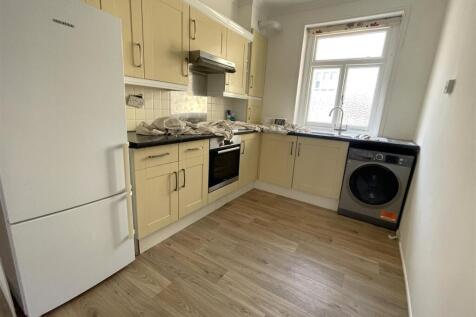 1. Kitchen.jpg