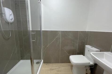 Ensuite Shower Room.jpg