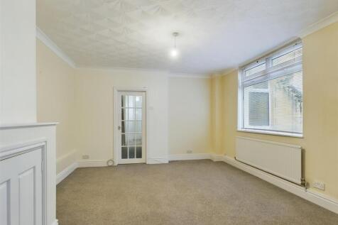 CAM02295G0-PR0040-STILL014.jpg