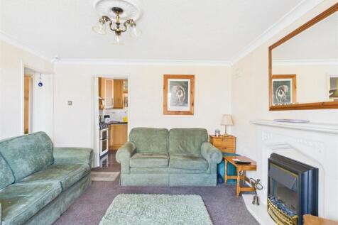 CAM02295G0-PR0173-STILL006.jpg