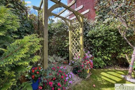 Garden Feature