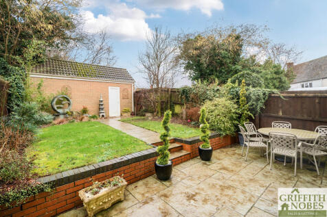 Garden &amp; Garage