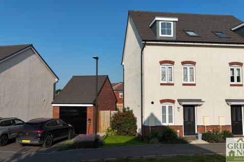 Front and Garage (1)