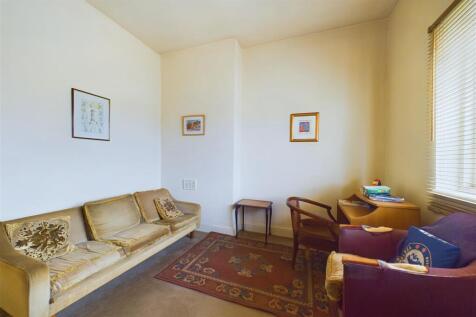 CAM01799G0-PR0118-STILL007.jpg