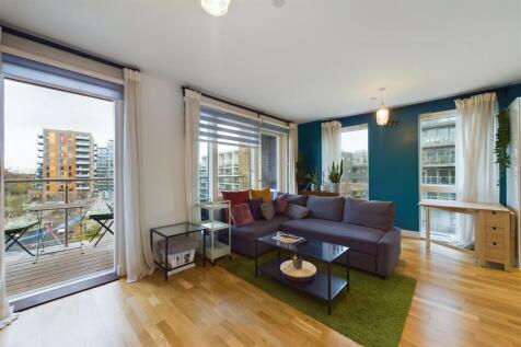 Living Room &amp; Kitchen