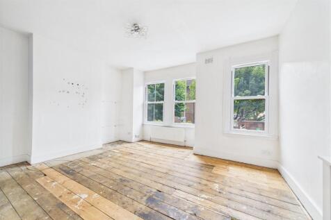 CAM01799G0-PR0147-STILL019.jpg