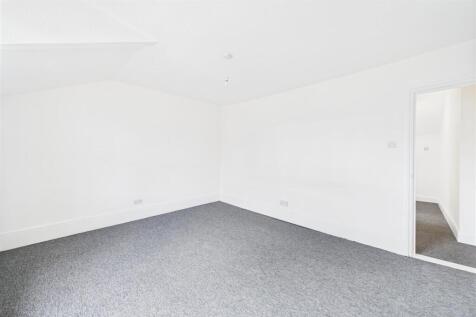 CAM01799G0-PR0151-STILL002.jpg