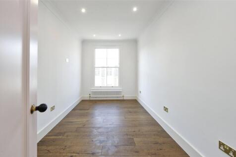 Prinicpal Bedroom