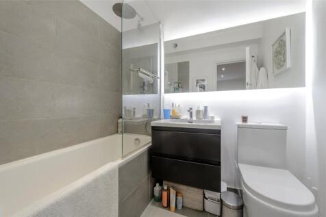 En Suite Bathroom