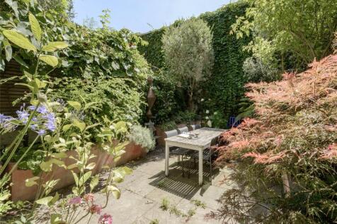 Courtyard Garden