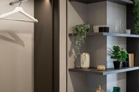 Wardrobe/shelving