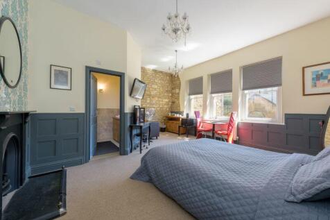 First Floor Guest Bedroom
