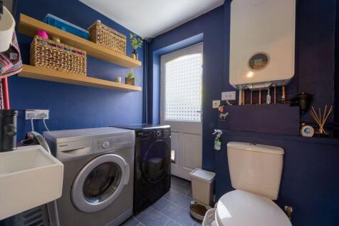 Utility / Cloakroom