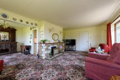 Sitting Room &amp; Dining Room