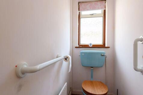 Separate WC