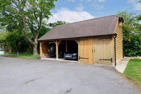 Garage &amp; Workshop