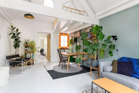 Sitting Dining Room