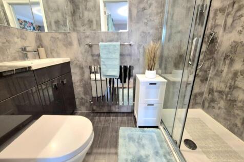 En-suite shower room