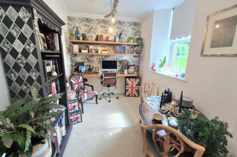 Dining area/study