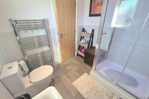 Jack &amp; Jill en-suite