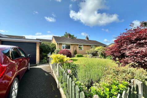 8 Mayfield