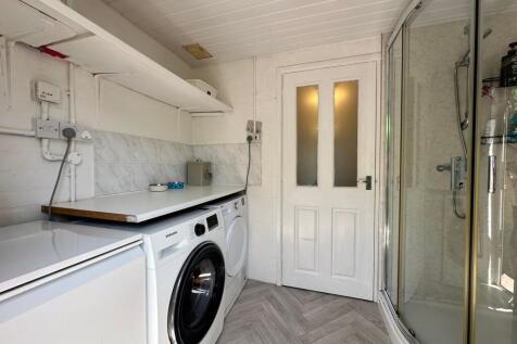 Shower Room/Utility