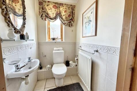 Ground floor WC