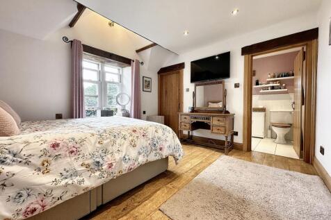 En-suite Bedroom