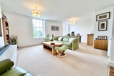 Living Dining Room