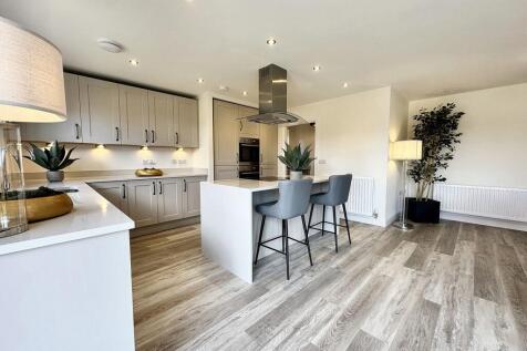 Family Dining Kitchen