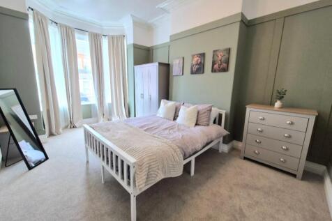 Lounge/Bedroom 4