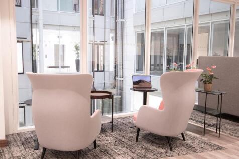 Club Lounge.jpg