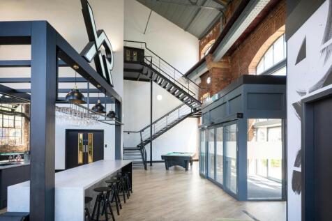 HALF_ROUND_HOUSE_0130.jpg