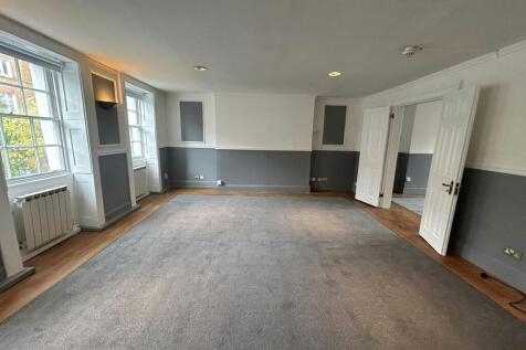 b755f008c bf9008dff9048.jpg