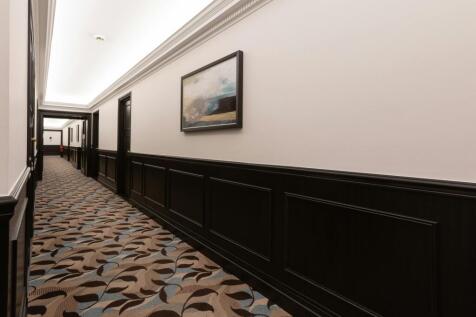 Corridor 4.jpg