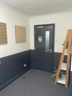 office 1 i4.jpg